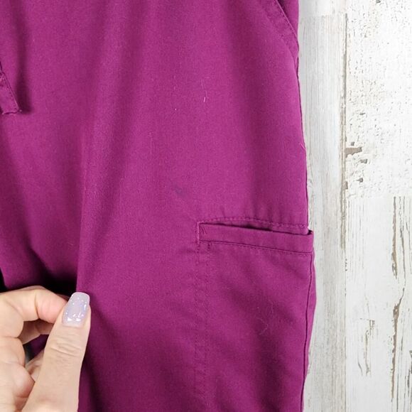 Grey's Anatomy Spandex Stretch 3 Pocket Cargo Scrub Pants Wine Size Small Tall - Picture 7 of 11